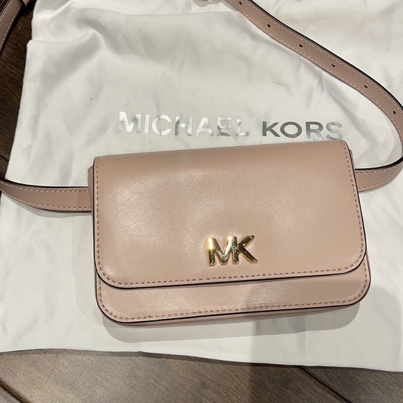 Bags - Picture 2 of 7